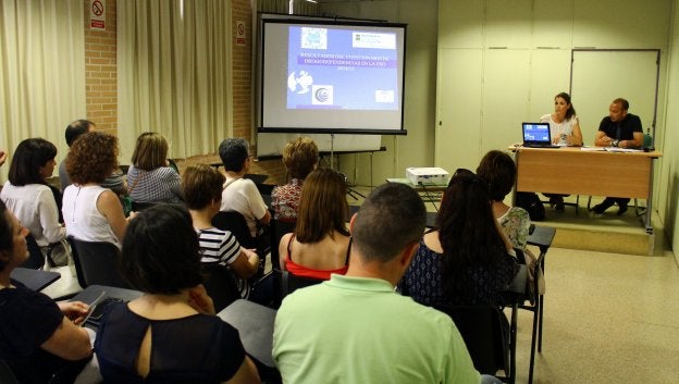 La concejala de Servicios Sociales presentó ayer los resultados obtenidos en la encuesta municipal.