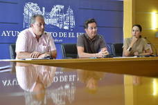 El portavoz municipal, el alcalde de El Ejido y la portavoz adjunta del Gobierno local, ayer.