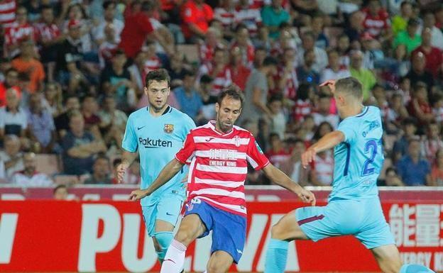 Imagen de encuentro entre el Granada CF y el Barcelona B.