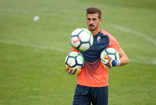 Javi Varas, la mejor ‘empresa’ de seguridad ante el Numancia