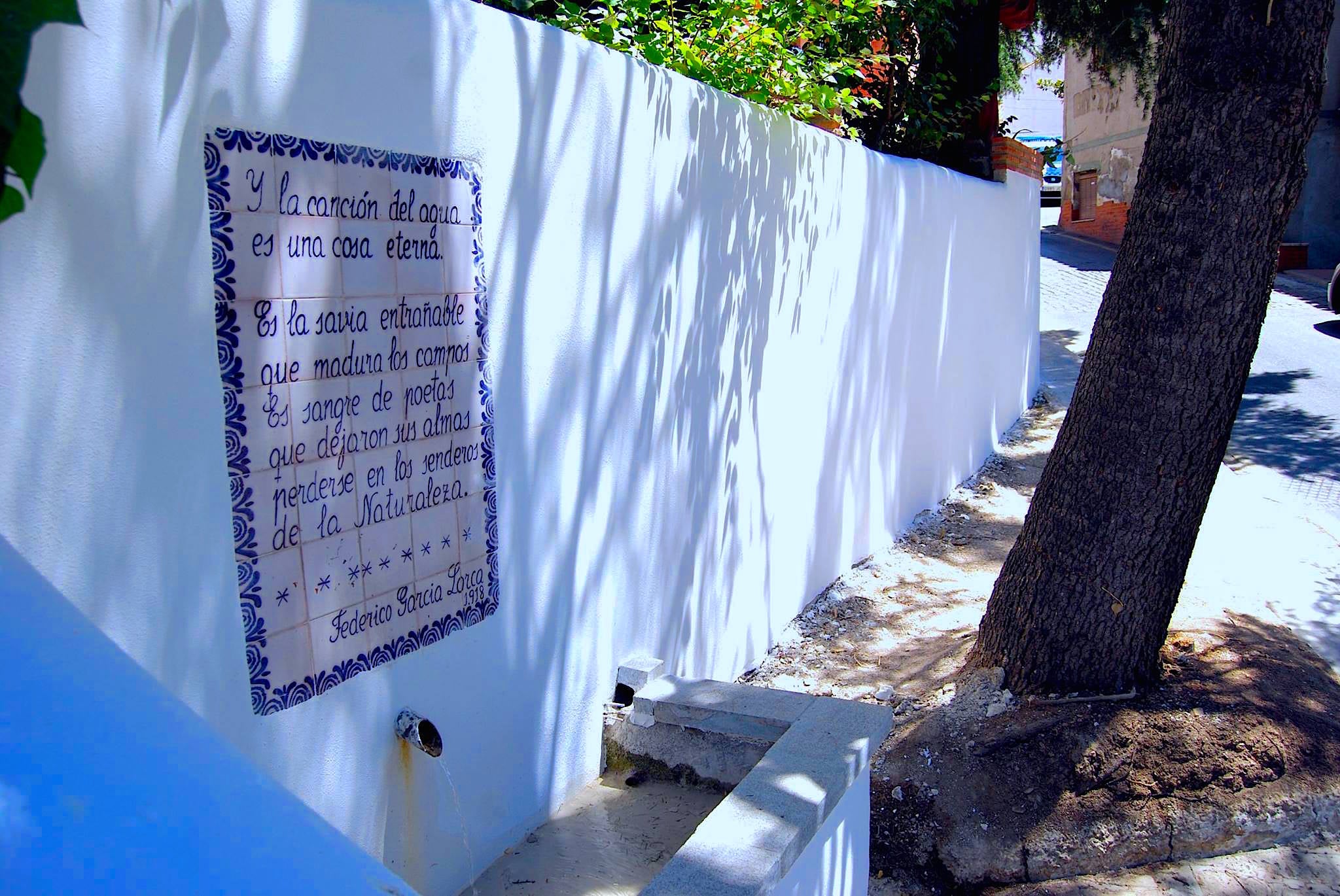 El caño de agua, con palabras de Federico García Lorca.