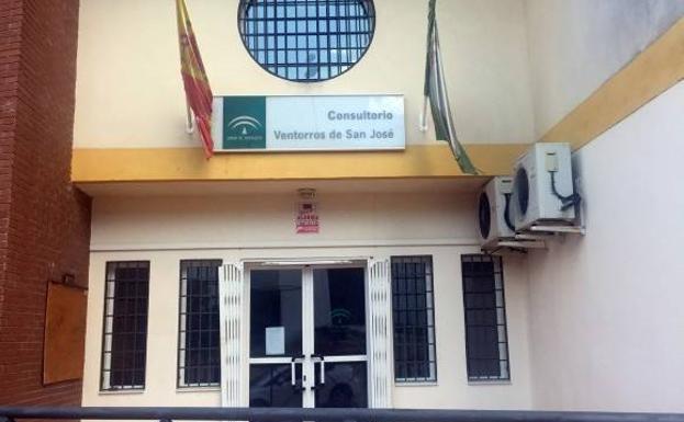 Los vecinos de Ventorros de San José y La Fábrica no quieren perder a su actual equipo sanitario