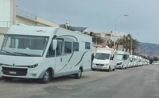 Tres aparcamientos en primera línea de playa son elegidos para las autocaravanas