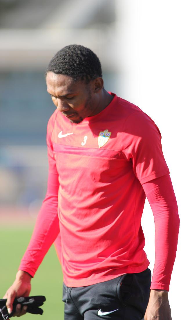 Lucien Owona estaba siendo titular en los últimos partidos con la UDA./AGUILERA