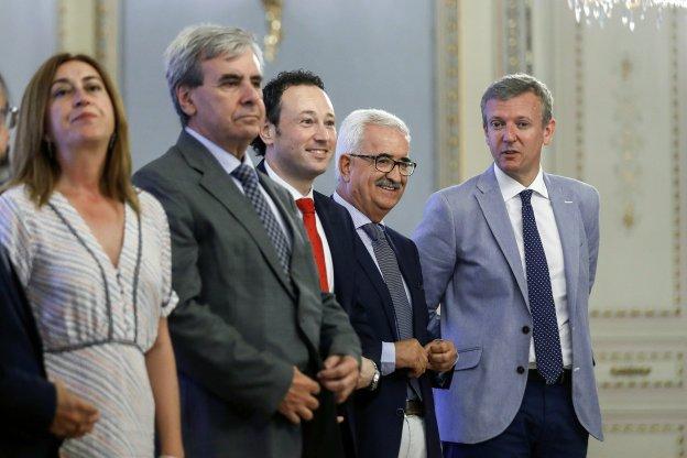 Jiménez Barrios (segundo por la izquierda) junto a consejeros de otras comunidades en la reunión en Madrid.