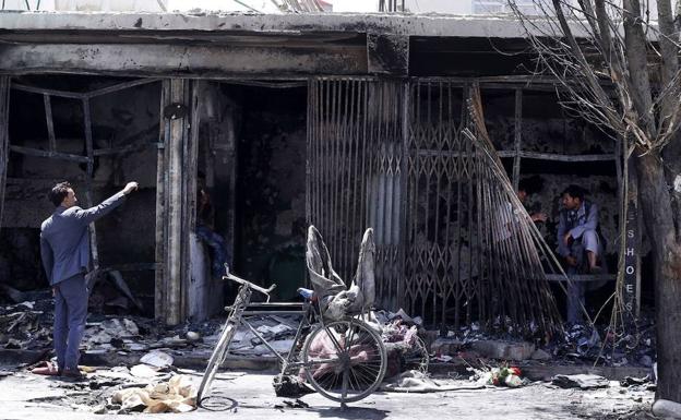 Consecuencias del último ataque suicida en Kabul. /EFE