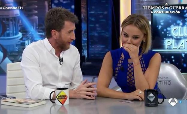 Chenoa, "Reina de España" para las redes sociales