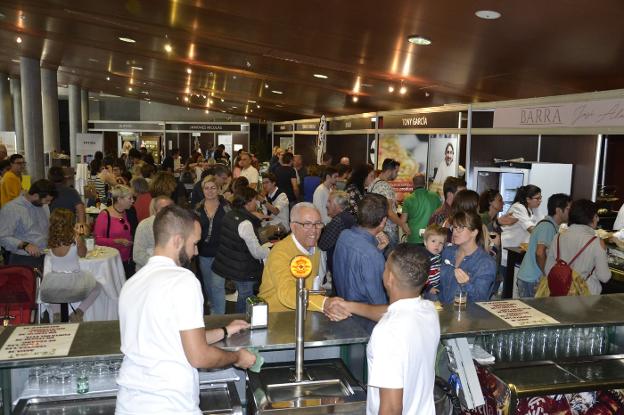 El buen ambiente y la mejor gastronomía, ingredientes innatos de Almería Gourmet. granja/FOTOS: E.C.
