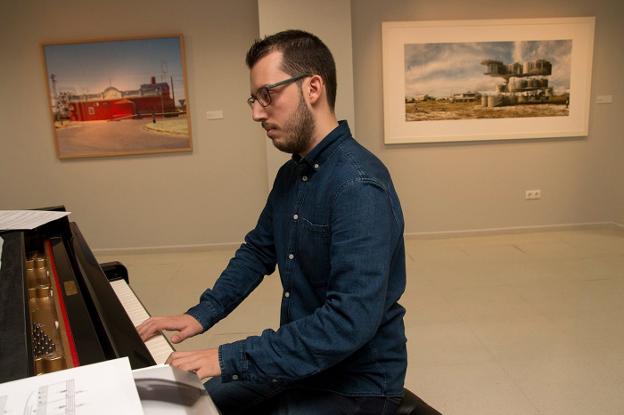 Foto de archivo de un microconcierto de piano. /IDEAL