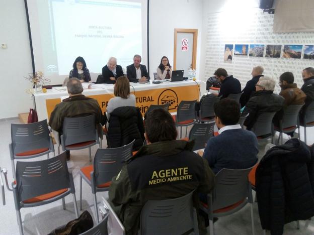 Reunión de la Junta Rectora en el Centro de Visitantes Mata Bejid de Cambil. /IDEAL