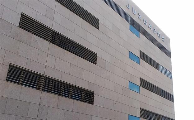 Condenados a cuatro años de prisión tras ser localizados por el GPS del móvil que robaron