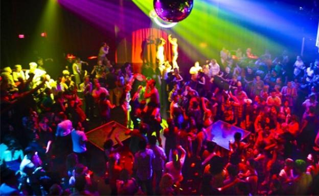 Un año de cárcel por obligar a una chica a hacerle una felación en el baño de una discoteca