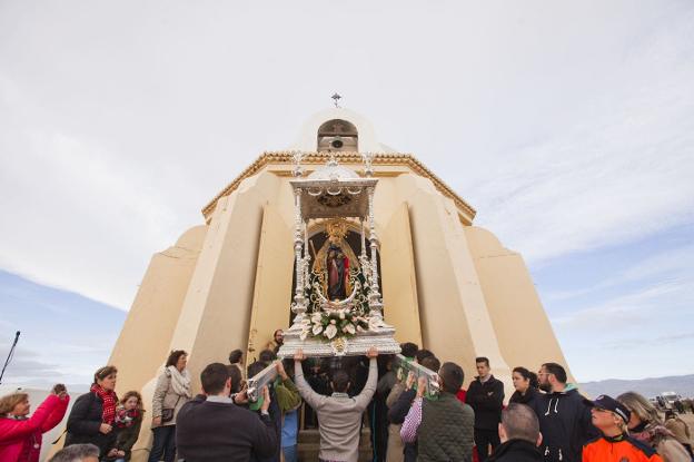 La Virgen del Mar retorna al lugar de su aparición./F.G.