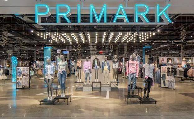 El nuevo bolso triste de Primark que sorprende a todo el mundo: lleva un animal encima