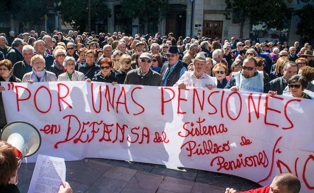 La subida de las pensiones anunciada por el Gobierno beneficia a 75.000 granadinos