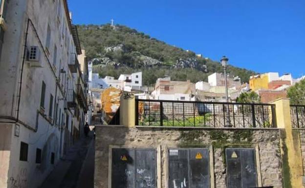 El alcalde de Jaén defiende un «estudio sosegado» sobre el casco antiguo y el problema «complejo» de infravivienda