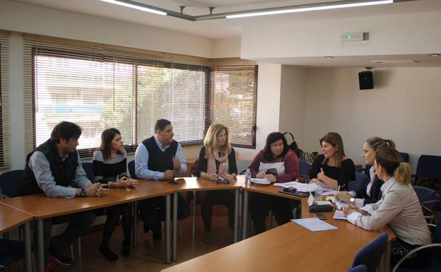 Representantes del PP de Almería durante la reunión de esta mañana. /A. A.