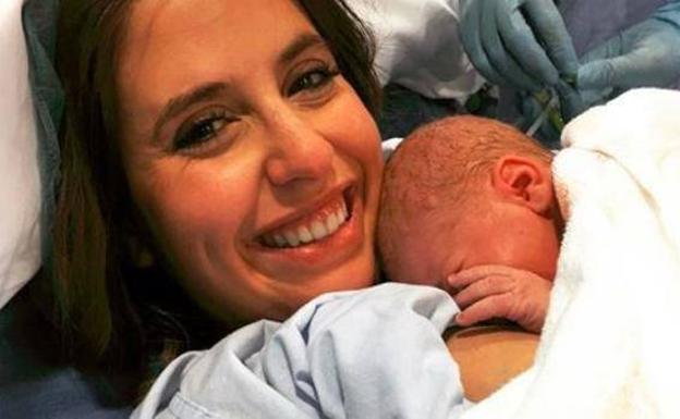 "Se nos cae la baba": nace en España el primer bebé concebido gracias a un wearable