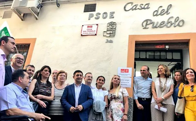 Inauguración de la Casa del Pueblo de Jaén, en la calle San Andrés./IDEAL