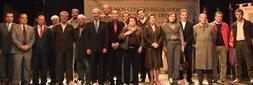 PREMIADOS. Foto de familia de todos los distinguidos por la DO 'Sierra de Cazorla'. / J. L. GONZÁLEZ/