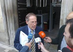 Melchor Sáiz Pardo hace declaraciones antes del encuentro. /R. L. P./