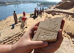 Campo de trabajo del equipo de arqueólogos en Egipto. :: IDEAL/