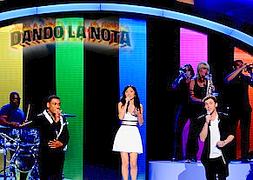 En Telecinco "Todo el mundo es bueno" y en Antena 3 famosos "Dando la nota"