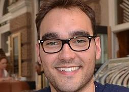 Benjamín Serra, joven con dos carreras que se quejó de limpiar baños en Londres :: ideal.es/