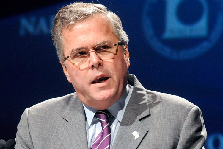 Bombazo: Jeb Bush defiende migración indocumentada actual