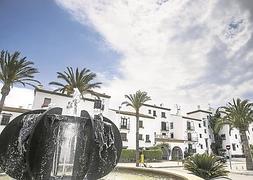 Playa Granada, una de las zonas que más ha acusado la subida del IBI tras la revisión castatral . :: J. MARTÍN/