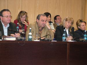 PLENO. El grupo popular con sus votos y los del PSOE saco adelante la aprobación definitiva. /F. G./