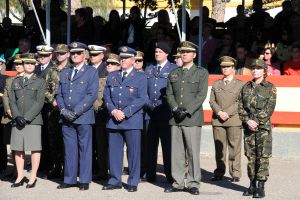 ¿DESCANSO! Grupo de reservistas almerienses durante un acto celebrado en la base Álvarez de Sotomayor, sede de la Brigada Ligera de la Legión. /IDEAL/