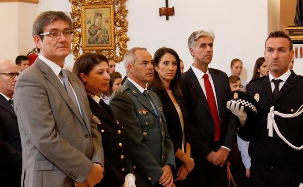 Admiración y respeto por la Policía Local en el día de los Ángeles Custodios