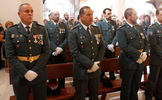 Cortés agradece y reconoce el papel de la Guardia Civil en Adra