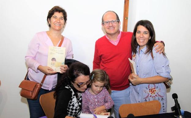 Ana María Callejón sugiere "otra forma de enseñar" en Carta a Violeta