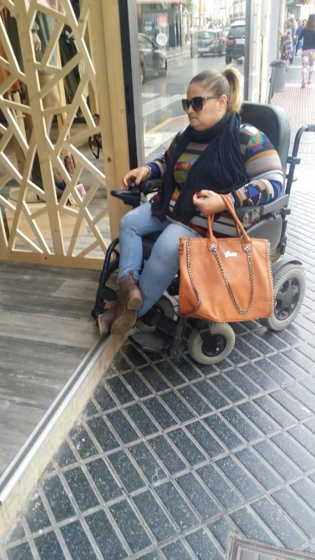 'Tarifazo' en un taxi adaptado de la capital por llevar silla de ruedas