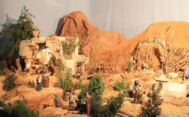 Adra convoca sus tradicionales concursos de belenes y villancicos