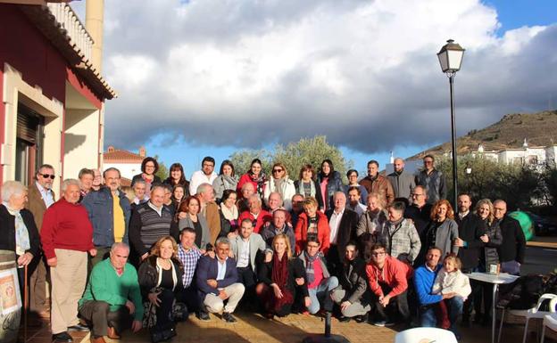 El PSOE arropa a los socialistas de Fondón en la celebración de su 80 aniversario