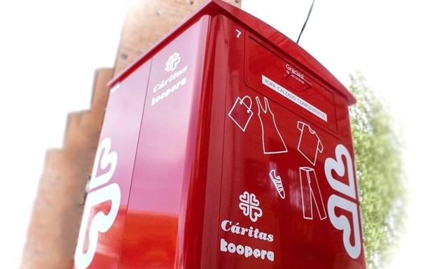 Cáritas Koopera recopila en Berja diez toneladas de ropa y calzado a lo largo de 2017