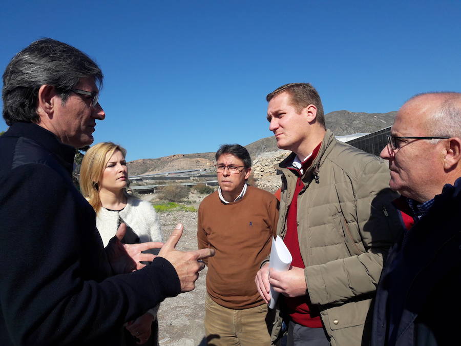 Medio Ambiente evita el vertido de más de 700 toneladas de residuos en las Albuferas