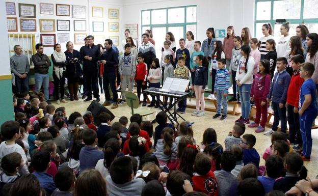 Premio Torre de Adra a un coro magistral