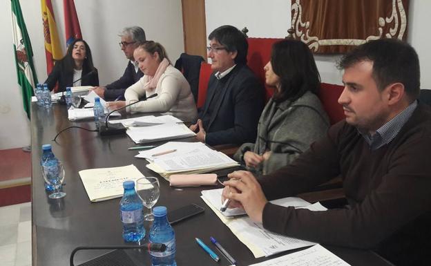 Adra pide ayuda a la Junta para arreglar la vía que conecta La Parra con La Ermita