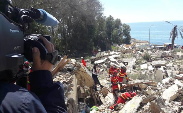 Adra supera con nota el simulacro