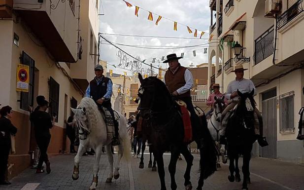 Los caballos recorren la estación de San Marcos