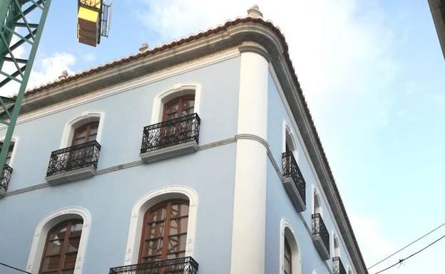 La restauración de la casa burguesa más importante de Berja afronta su recta final
