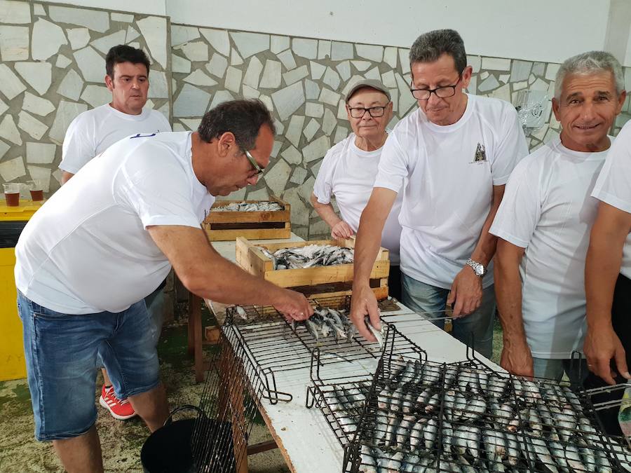 La lonja de Adra recupera la moraga de sardinas