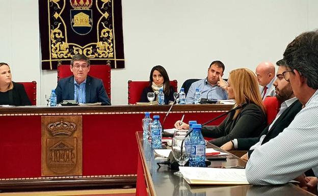 El alojamiento turístico que inicie o reanude su actividad en Adra pagará un 5% de IBI