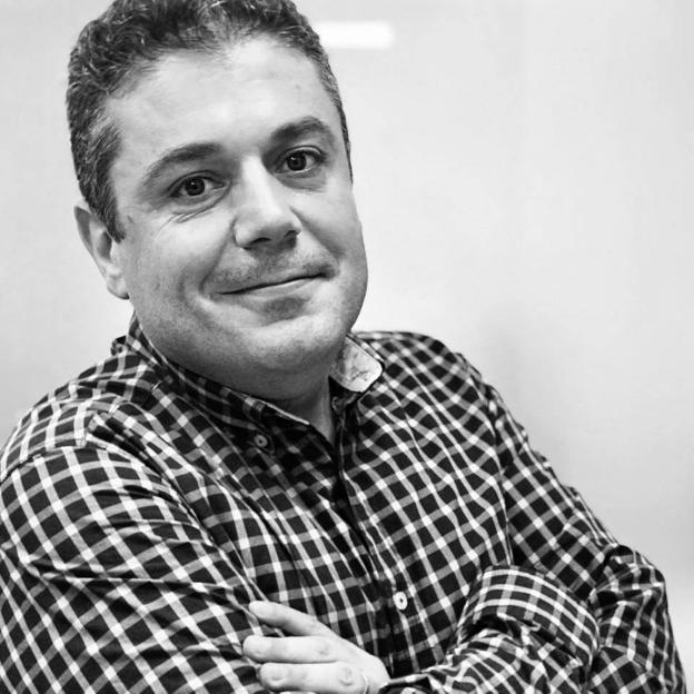 Vox gesta su posible candidatura electoral en Adra para arrebatar la alcaldía al Partido Popular en mayo