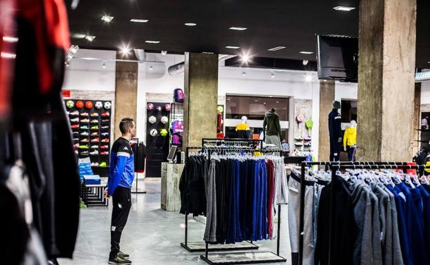 Crecen las licencias de apertura de nuevos negocios hasta rozar las 80 en dos años