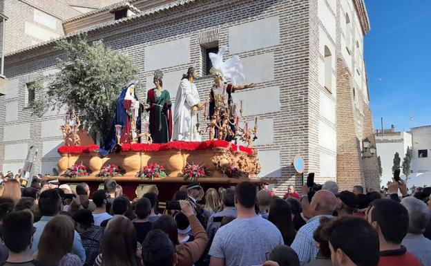 El Prendimiento sale a la calle en el Martes Santo abderitano